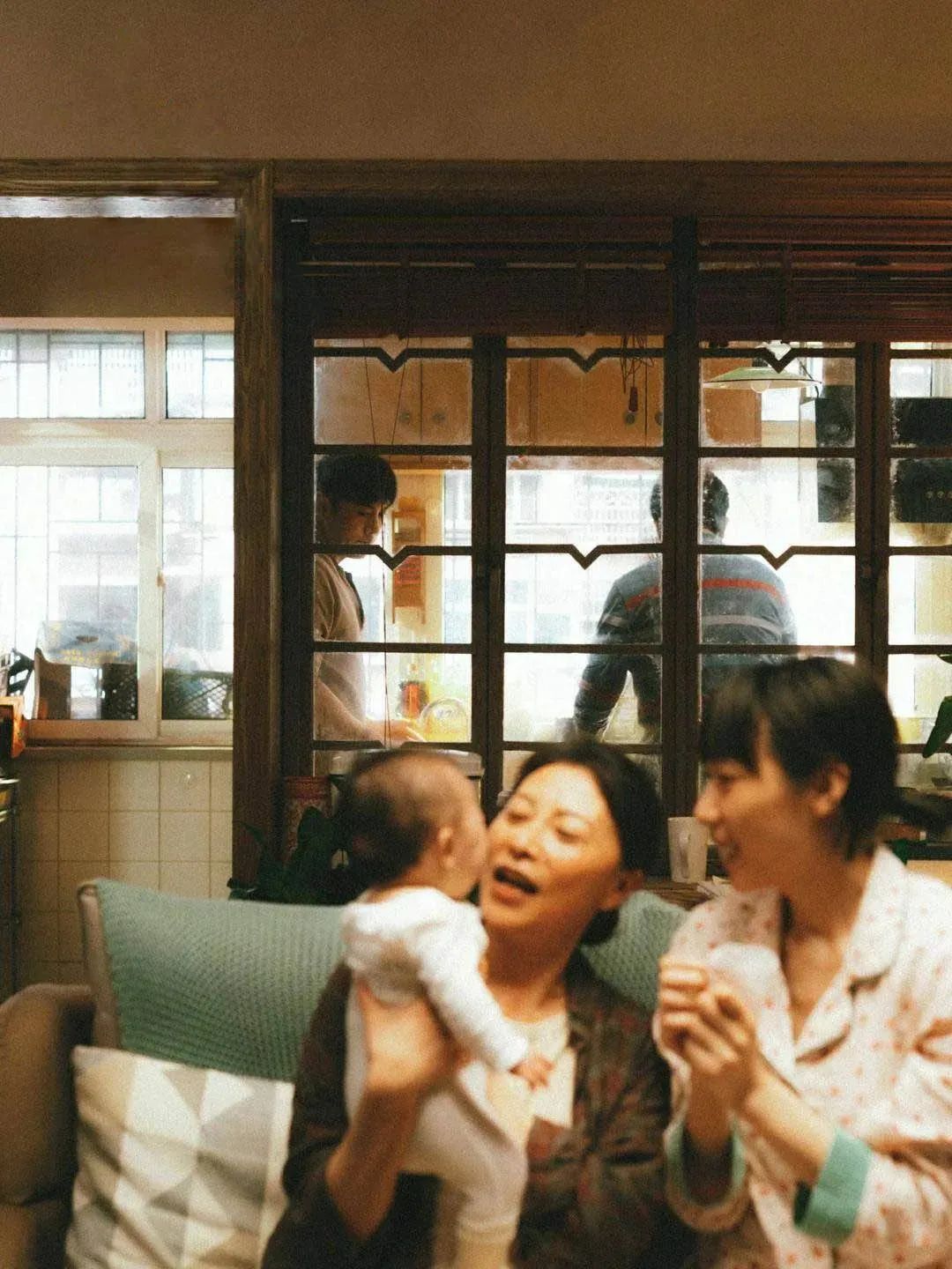 41岁Selina高调宣布喜事，戳中了无数女性的婚姻痛点