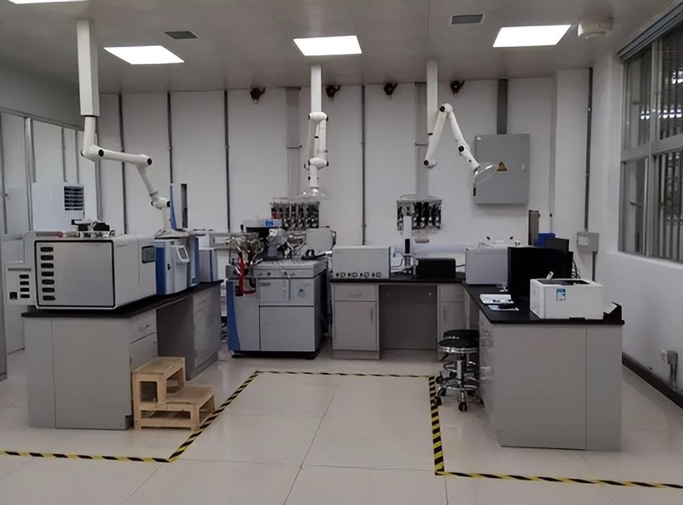 邓紫棋|又一“女老虎”落马!专挑小鲜肉陪过夜,女副市长吴丽华被查