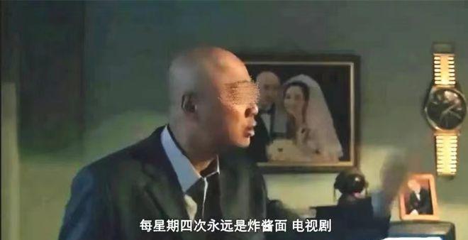 32岁小伙凭借自身本事,两年睡400位女性,女友更是多到需要排队