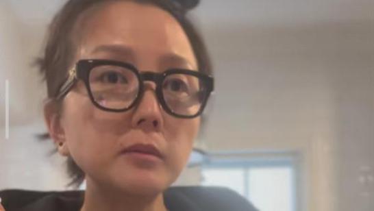 何洁 37岁何洁素颜老了不少！减肥两个月瘦一大圈，罕见晒出泳装照
