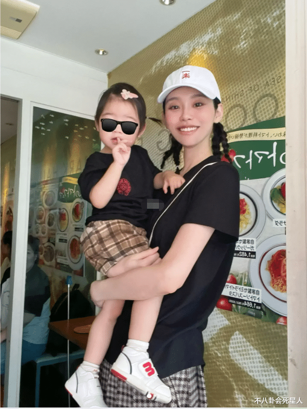 看了奚梦瑶子女和何超盈女儿近照，才知道改善基因多重要
