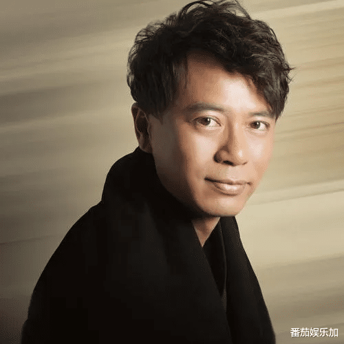 一夜之间！知名歌手李克勤的评论区彻底失控了