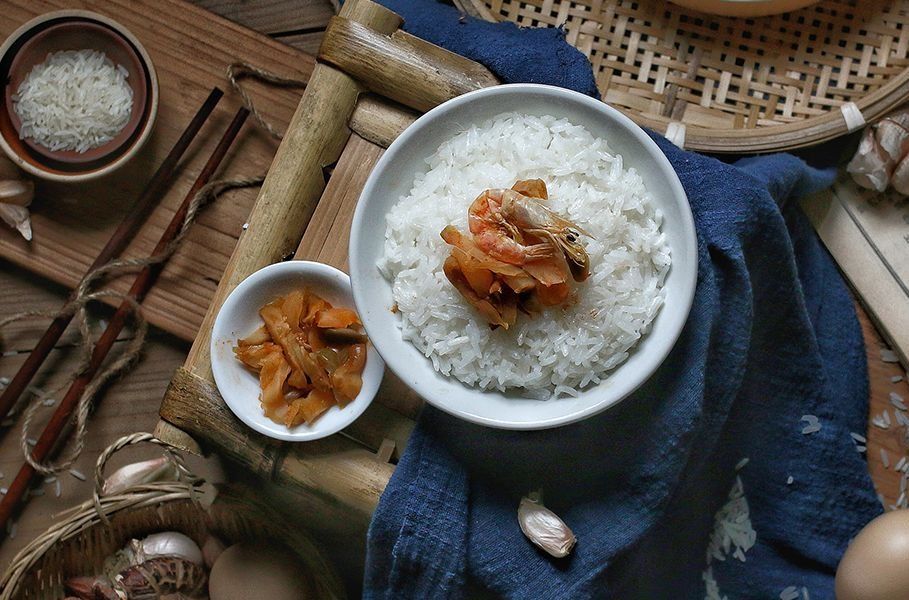 啃老|又一“新型啃老”出现：父母自掏腰包，求孩子回家帮忙养老