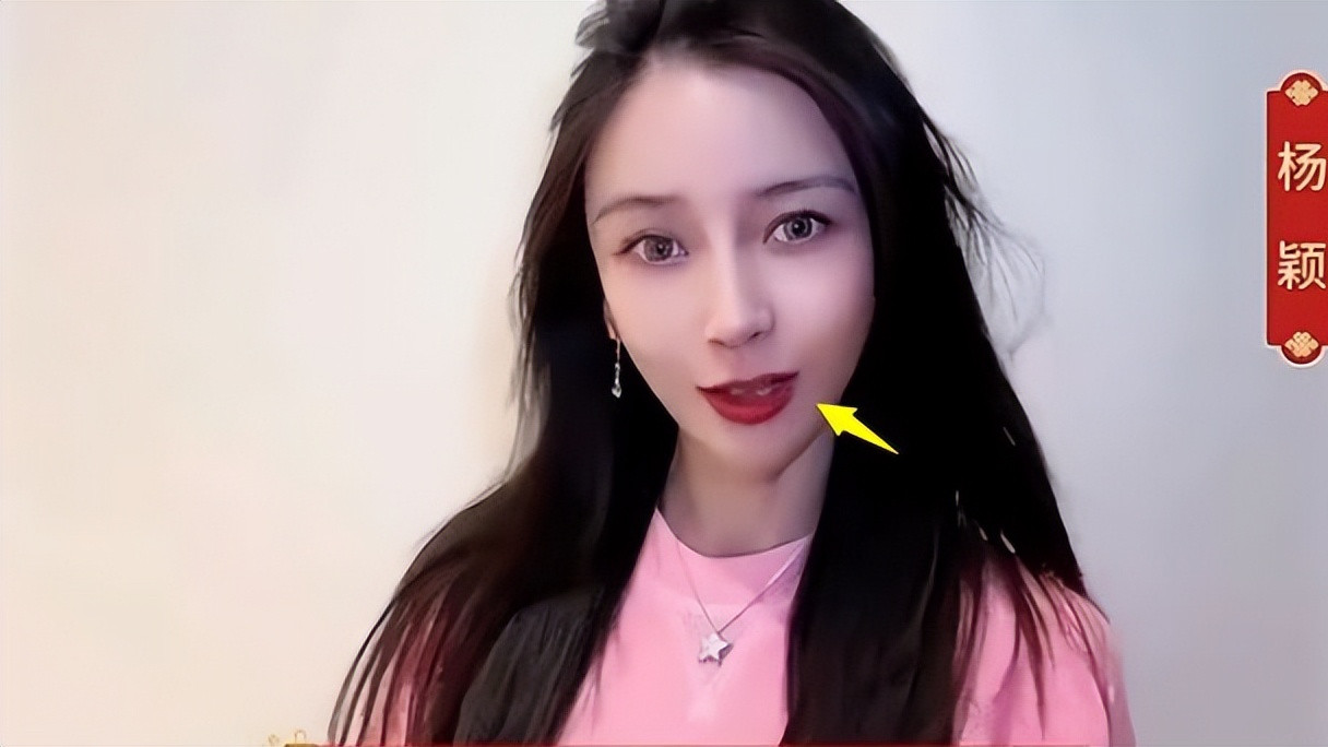 Angelababy风波后首露面，鼻子和嘴巴都变了样，星味全无复出难