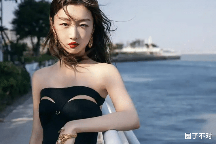 周冬雨“原形毕露”，葛优一脸无语看不下去，易立竞当年全说对了