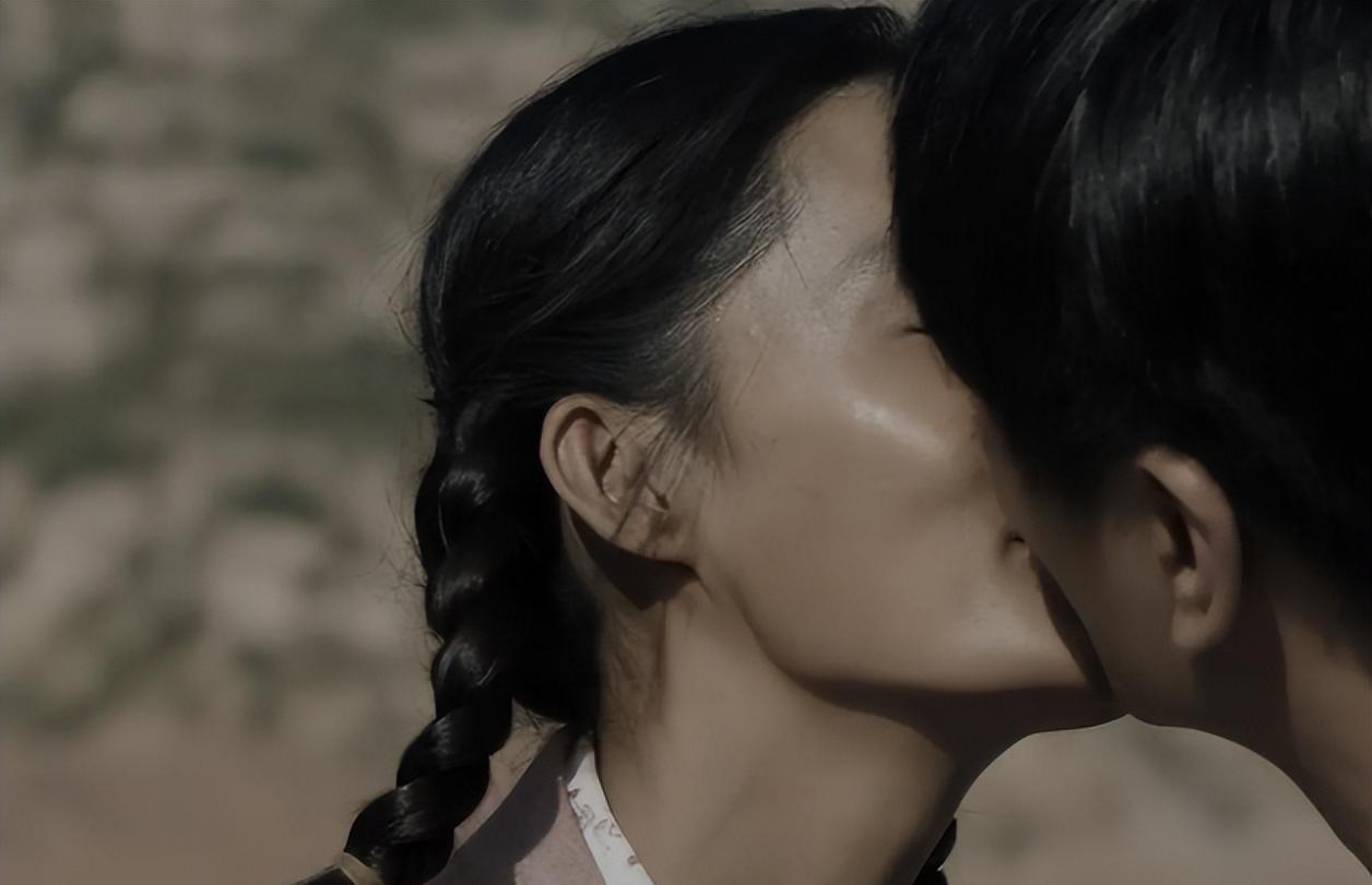 吻戏|《人生之路》因吻戏太多被投诉,网友怒骂很荒唐