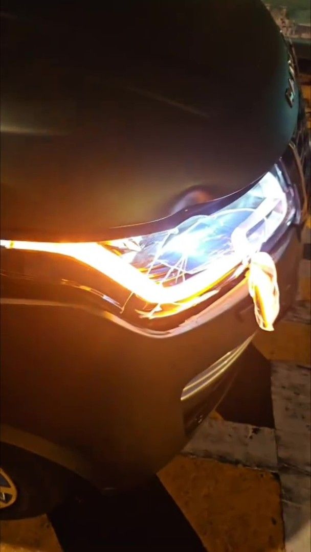 突发!张敬轩发生车祸,路虎车保险杠被撞飞,损毁严重,伤情曝光