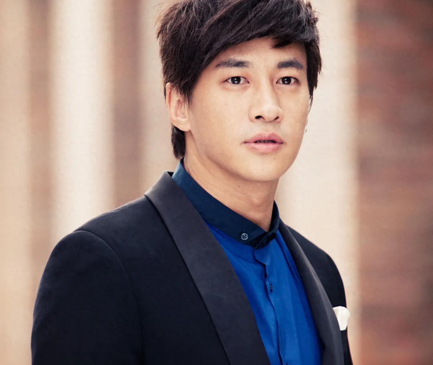 突发!何润东发生车祸!180万玛莎拉蒂被撞凹,画面曝光惨不忍睹