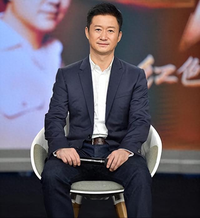 骗了我们49年！原来他就是吴京的父亲，难怪吴京能够大红大紫