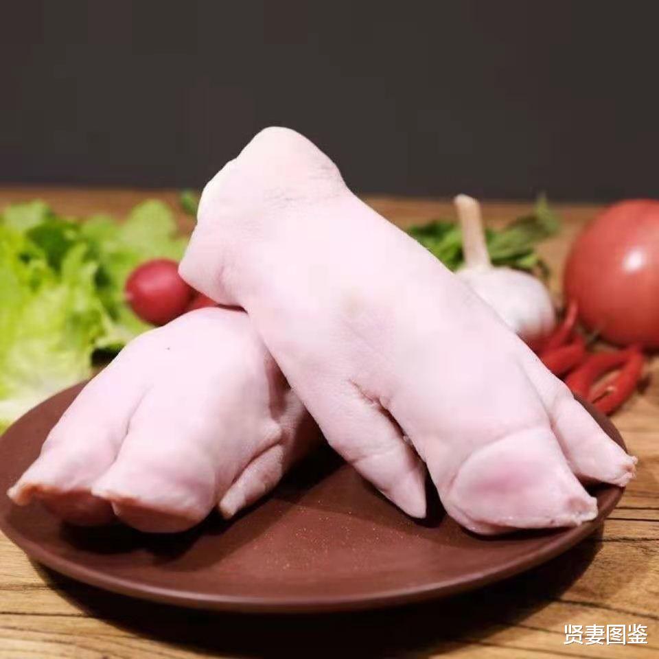 猪蹄|冬季进补，吃排骨不如吃它，胶质满满，煲汤喝一碗，滋补又暖身