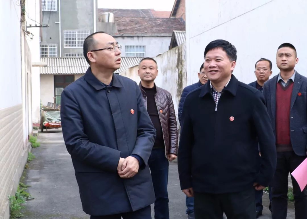 湖南一干部被"破格"录用,中专学历做到正厅级,背后原