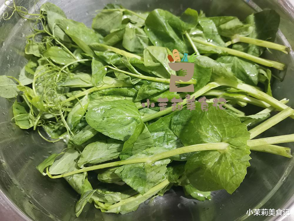 |一通便，二抗菌，三养肝，四护肤，钾和钙含量高，冬天使劲吃，鲜美可口正当季