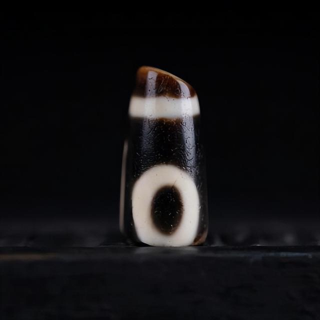 文玩界的奢侈品——天珠，价格之高让人咂舌