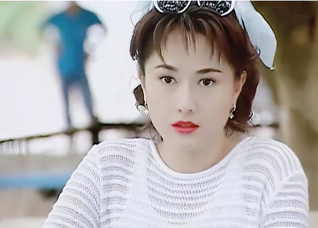 戈伟如|情断金城武，两次甩富豪老公净身出户，这个女人太狠了