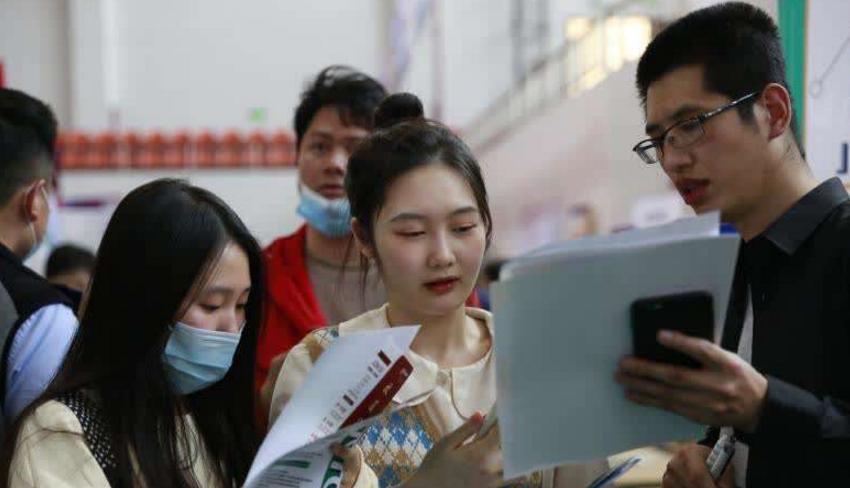 交通安全|有“路子”进阿里?男子为女儿找工作心切,借贷700万被亲戚骗走