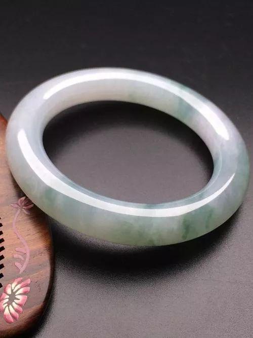 飘花翡翠|飘花翡翠一定比无飘花翡翠贵吗?