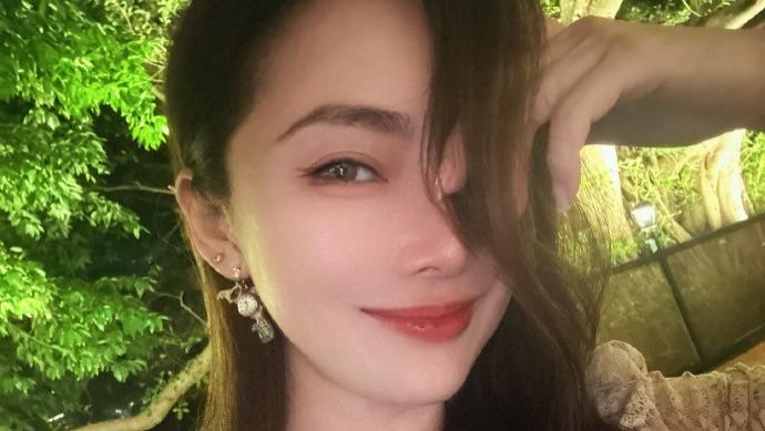 她貌美不红，TVB北上改名拍电影，嫁好男儿生女离异，卖三亿豪宅