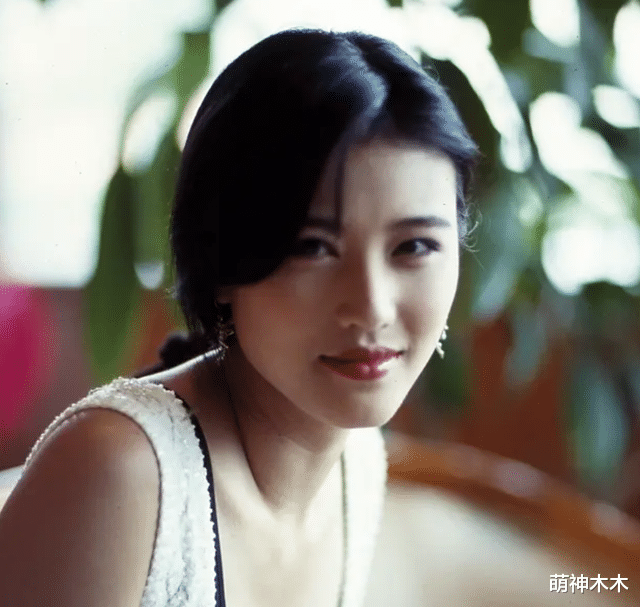 吕良伟出面悼念周海媚,直呼太突然,二人差一步成为夫妻留下遗憾