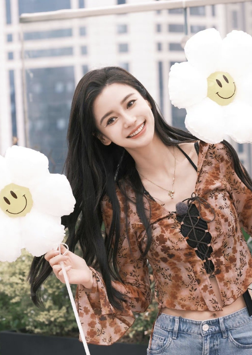 Angelababy|黄晓明Angelababy同时因新恋情上热搜！网友总结3点差别，令人唏嘘