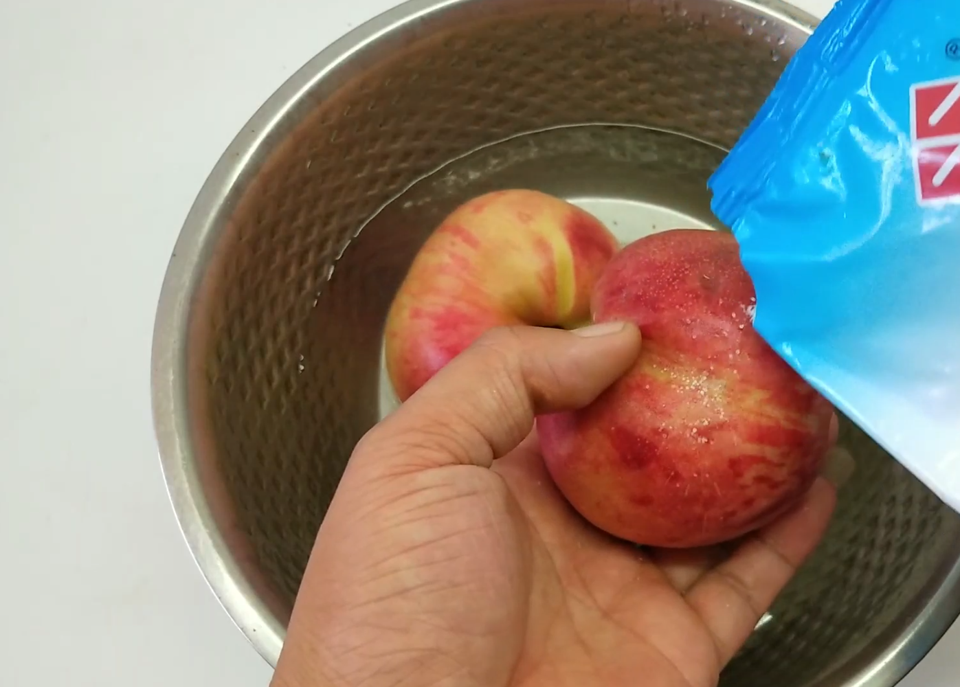 面粉|桃子甜不甜,挑选桃子只要瞧一眼这,一挑一个准,保证香甜又多汁