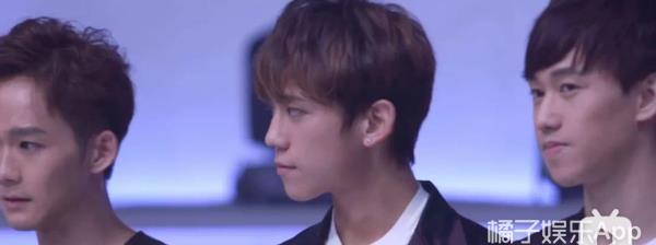 姜涛|香港审美严重降级?港娱顶流被误认工作人员,只能活在精修里?