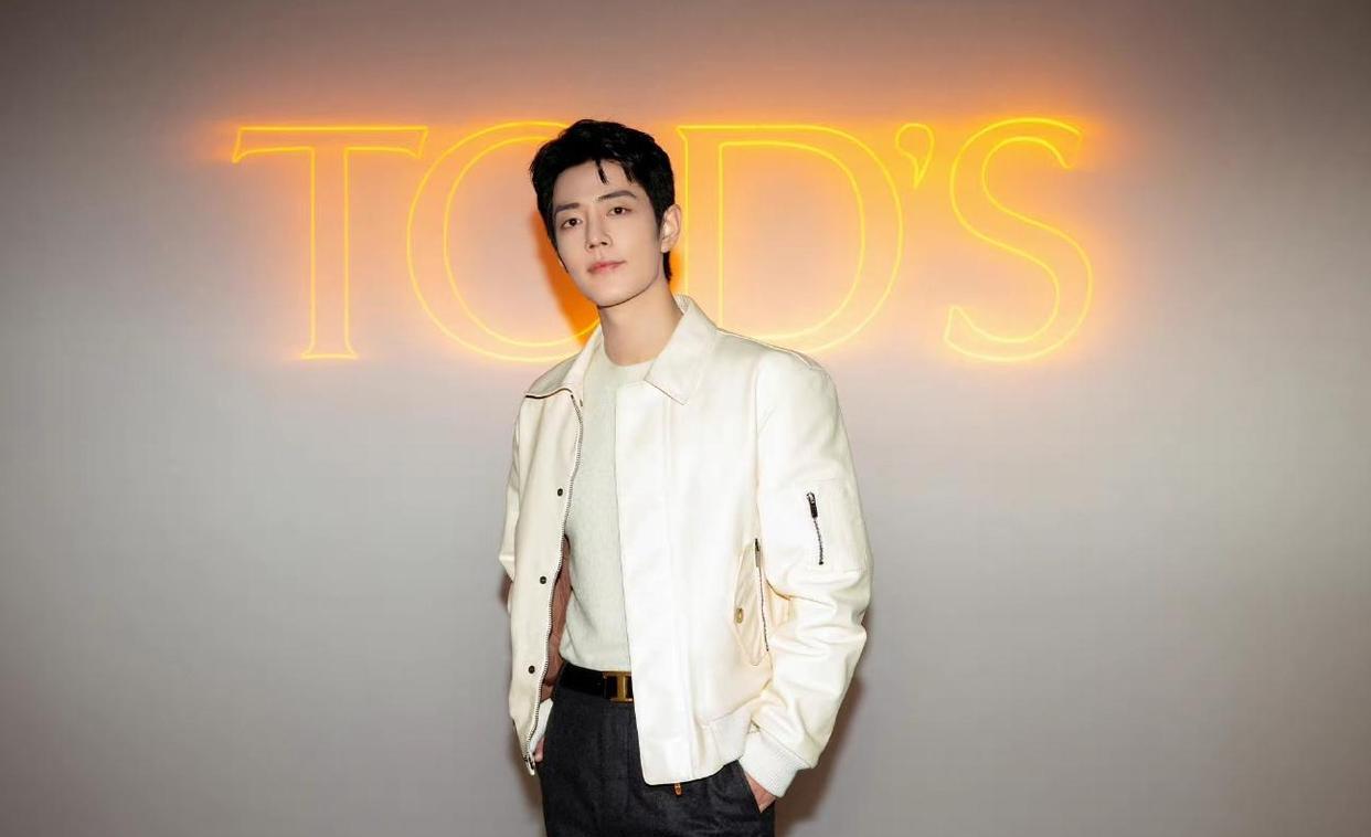 佘诗曼|好大的排面！肖战送Tods创意总监苏绣，对方特地晒照发文致谢