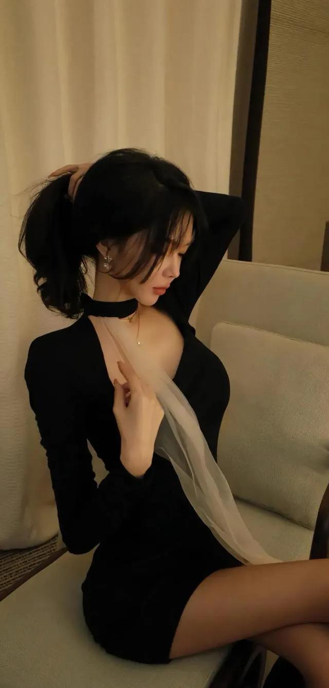 女人呀也没几个“正经的”,都是装的对吗?