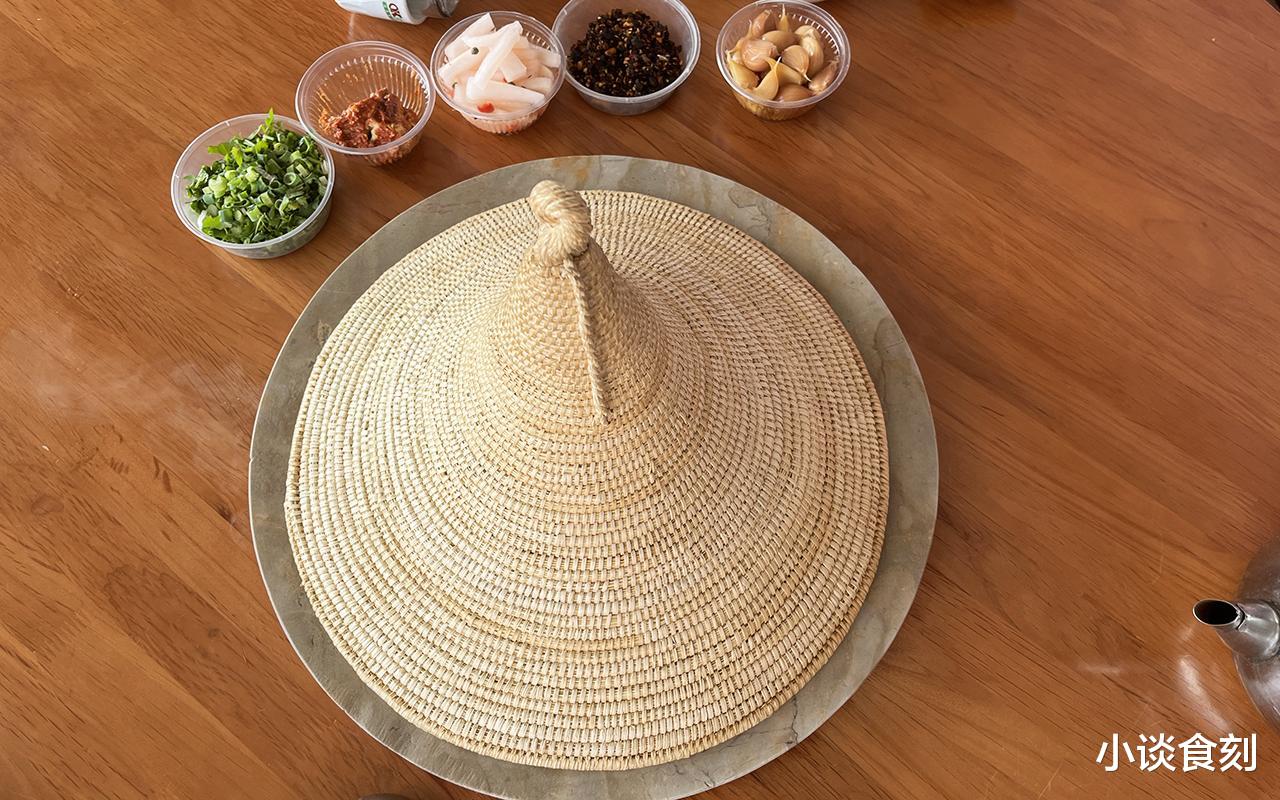 |云南国道边14年老店,5人路过点了1条鱼,结账时确认三遍不敢相信