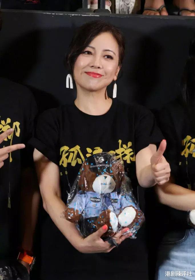 邓萃雯片酬上涨不愿参演?《巾帼4》女主临时换人,网友直呼失望