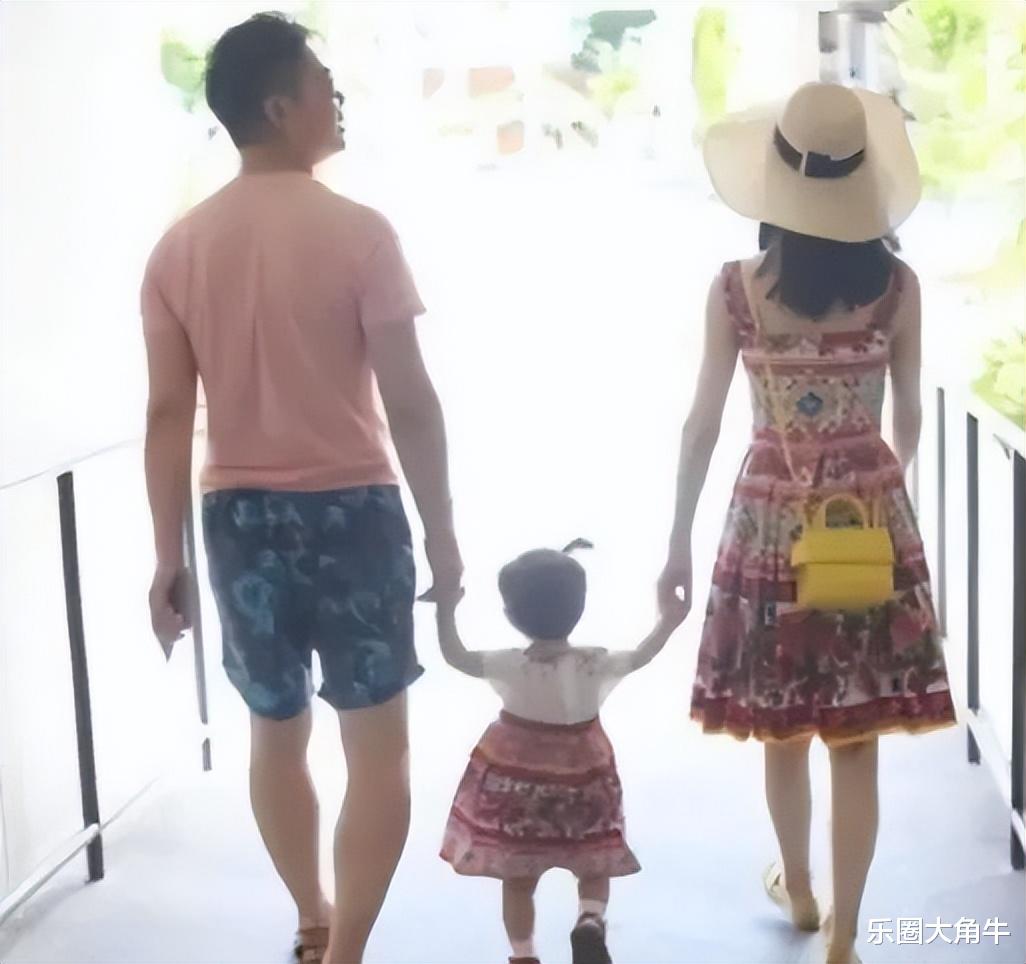 章泽天|49岁刘强东：把章泽天的女儿宠成公主，前妻生的儿子是他一生的痛