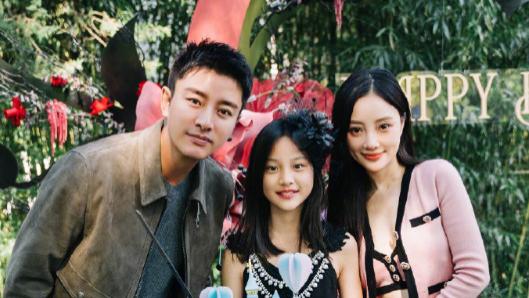 时隔6年，贾乃亮和李小璐公开同框！网友：为了孩子，复婚吧