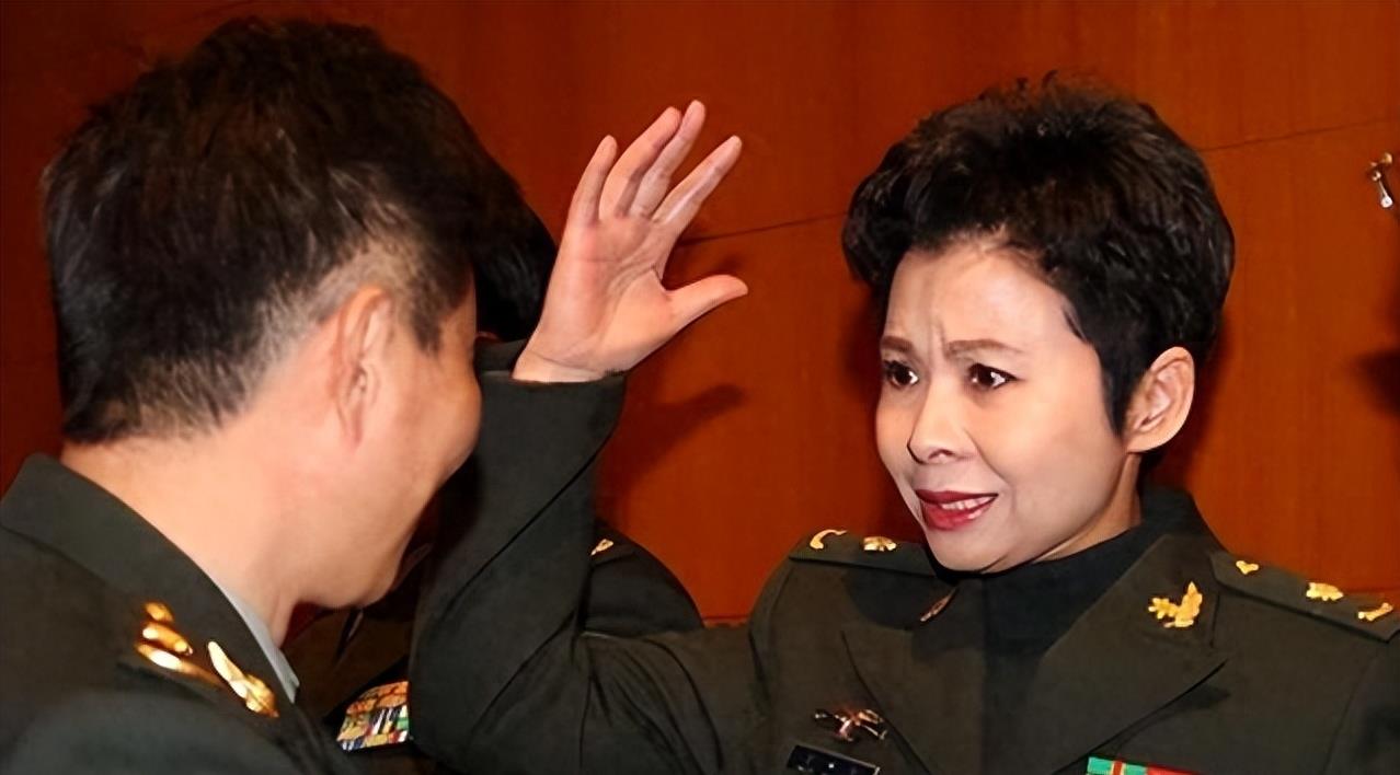 100W一夜?赖昌星揭秘两人真实关系,董文华的“秘密”也藏不住了