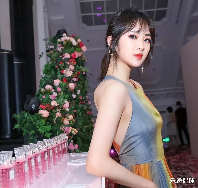 |“关系户”别硬演“影视美人”,满屏都是富二代,内娱没人了吗?