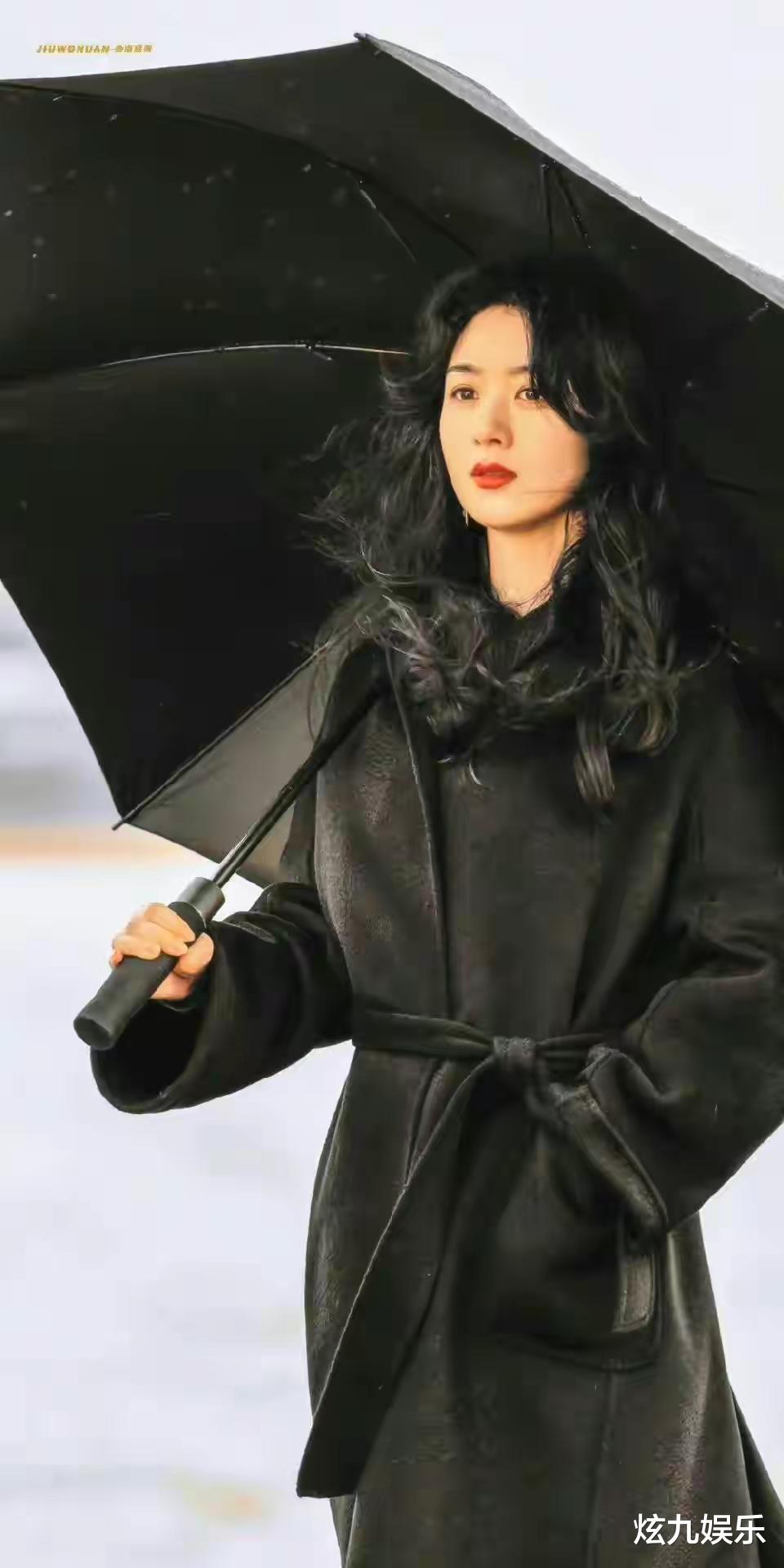 赵丽颖|离谱事件!杨幂粉假扮电影虎狼之路官博,取关赵丽颖称在接触杨幂