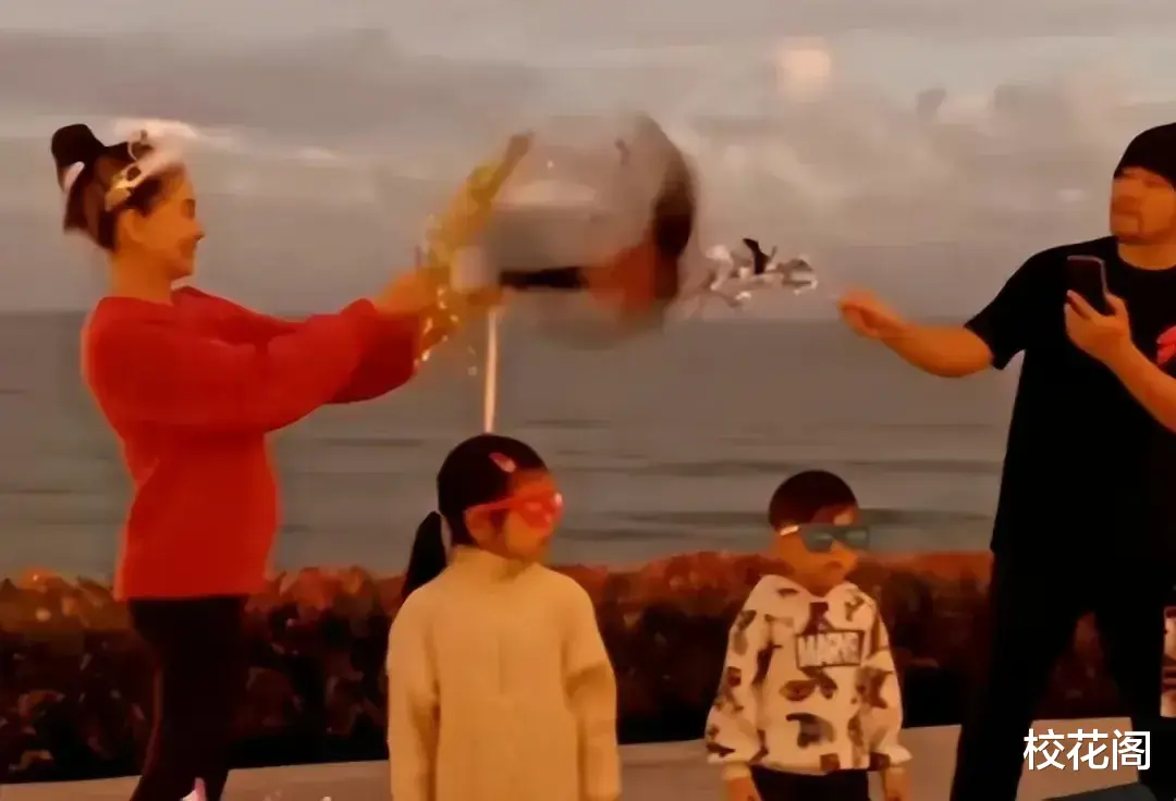 曝周杰伦欣赏昆凌原因：女方情绪稳定，不索取情绪价值，肯付出