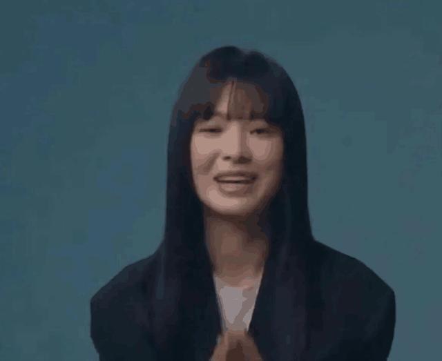 真实镜头下的宋慧乔，颜值状态过于真实，和想象中差距太大！