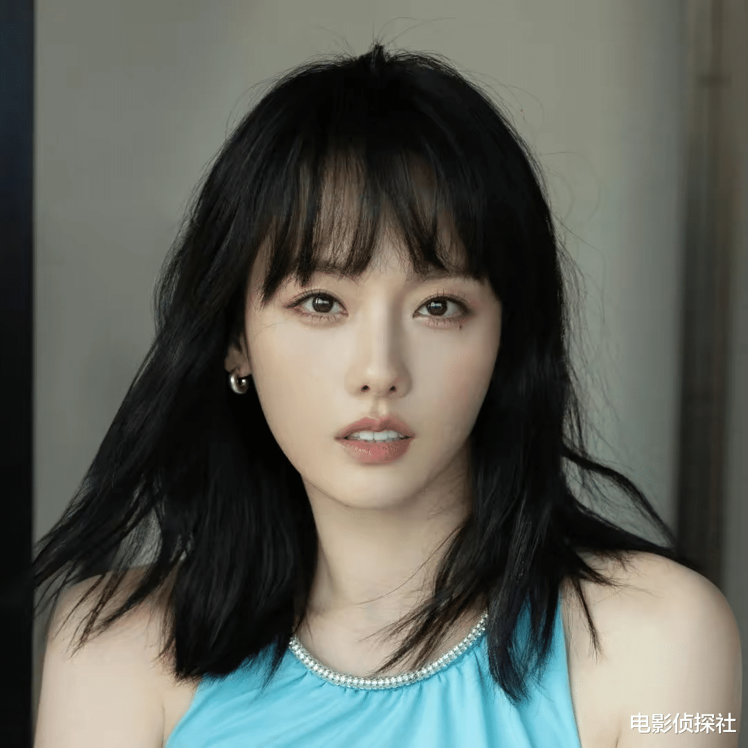 Lisa彻底凉了!个人账号被清除,两大品牌方删除她的物料