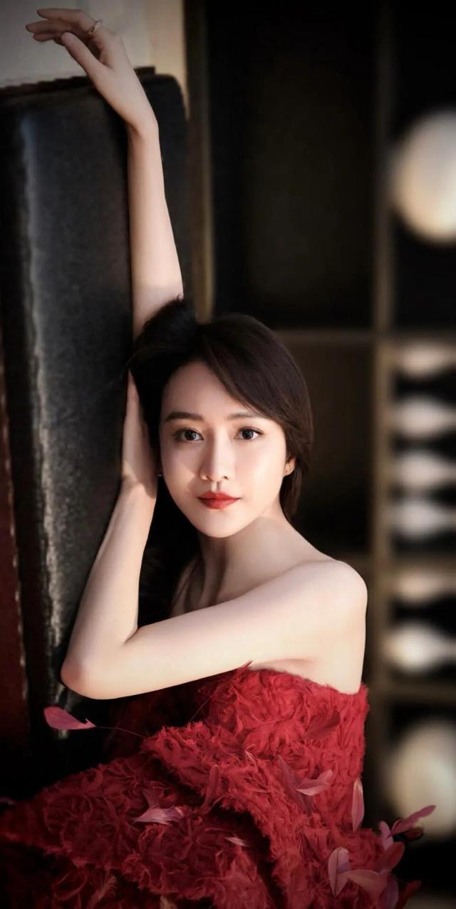 王鸥|气质女生王鸥,一只快乐幸福的海鸥