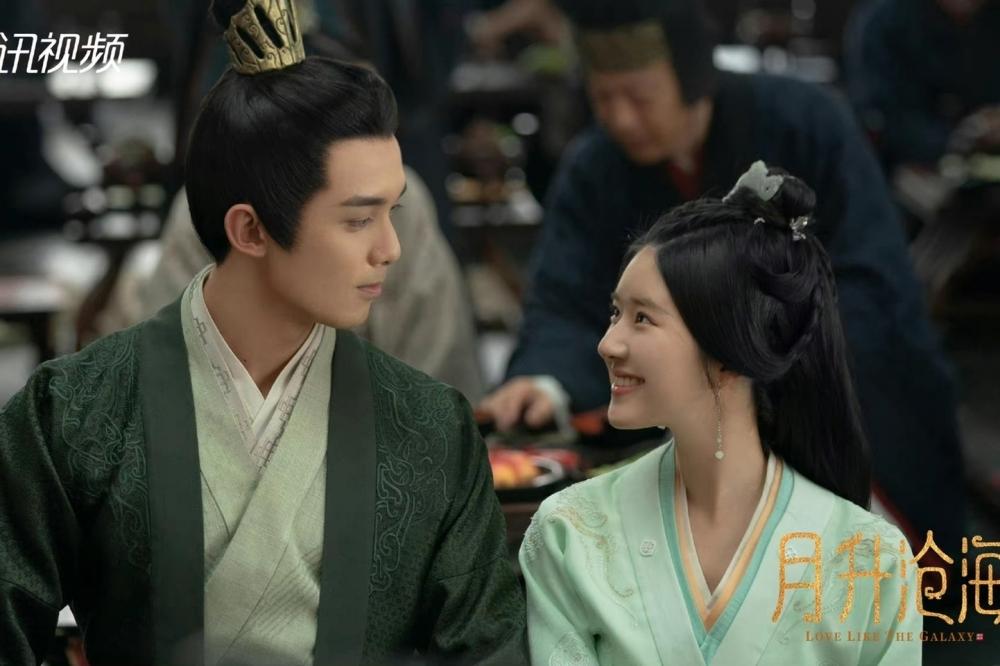 赵露思|甜美人设崩坏,吴磊拍《星汉灿烂》被赵露思飙骂,气到提早杀青