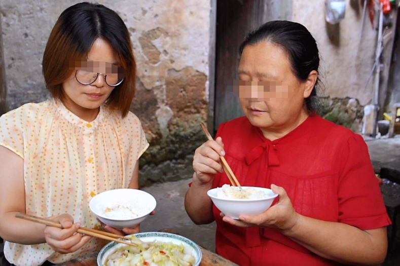 求职|“你媳妇太败家,一个月花3千”母亲跟儿子告状,隔天被送回老家