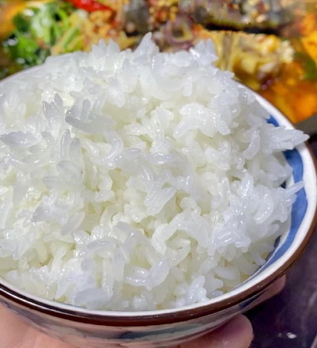 500元和2000元的电饭煲有何区别?3年换了2个电饭煲,我终于懂了