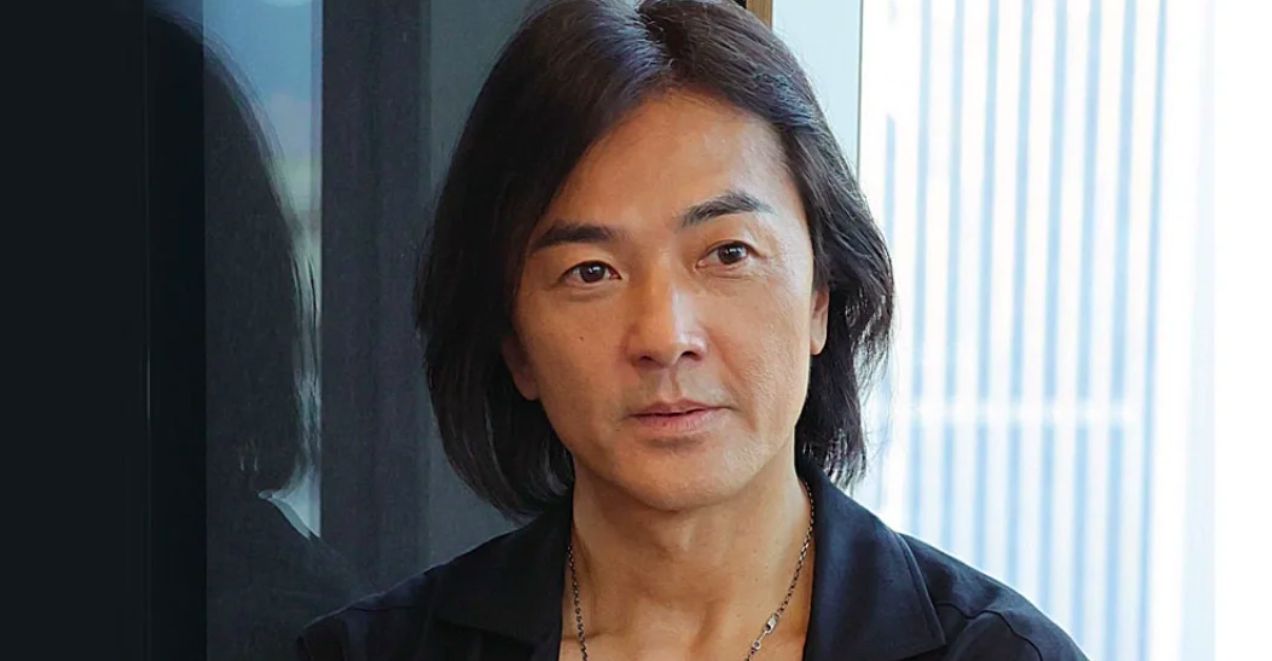 56岁郑伊健被偶遇,身材发福胡子拉碴很苍老,像极了古惑仔