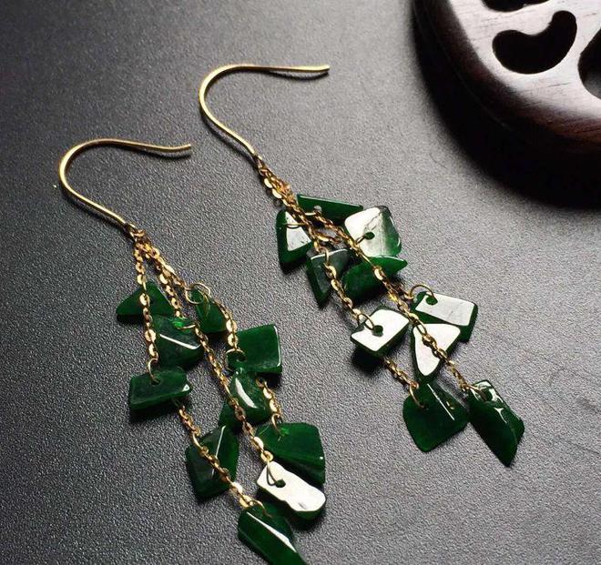 奇石|你的脸型适合哪种翡翠耳饰和翡翠项链?