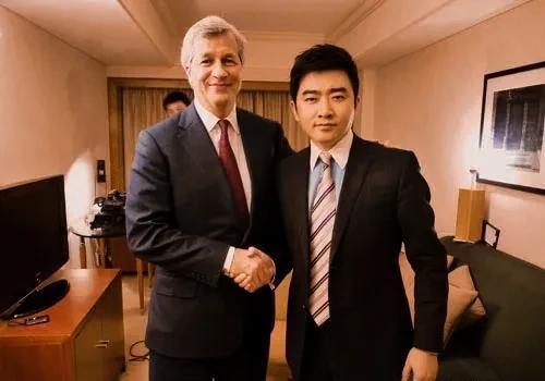 被称作“央视败类”,吃了六年半牢饭,出狱后依然可以年薪300万