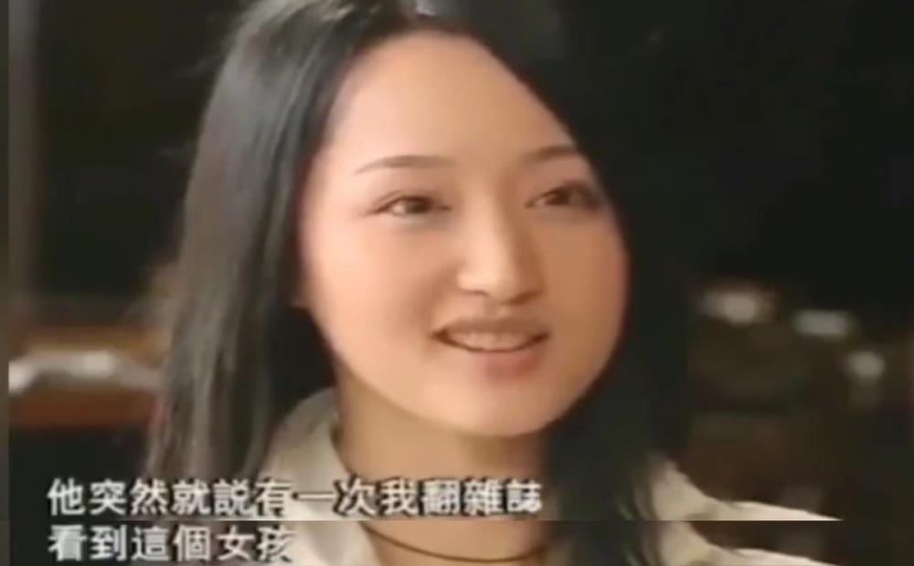 杨钰莹|52岁杨钰莹怀孕了？穿紧身长裙，肚子又圆又鼓，孩子的父亲是谁？