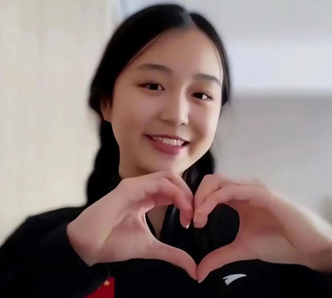 两个冰上精灵的爱情故事：他们为中国而战，却遭遇了什么？