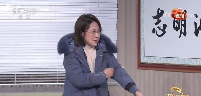 沈腾|春晚舞台沈腾马丽一出来就笑,网友:郝主任吃药,奶片多吃上火