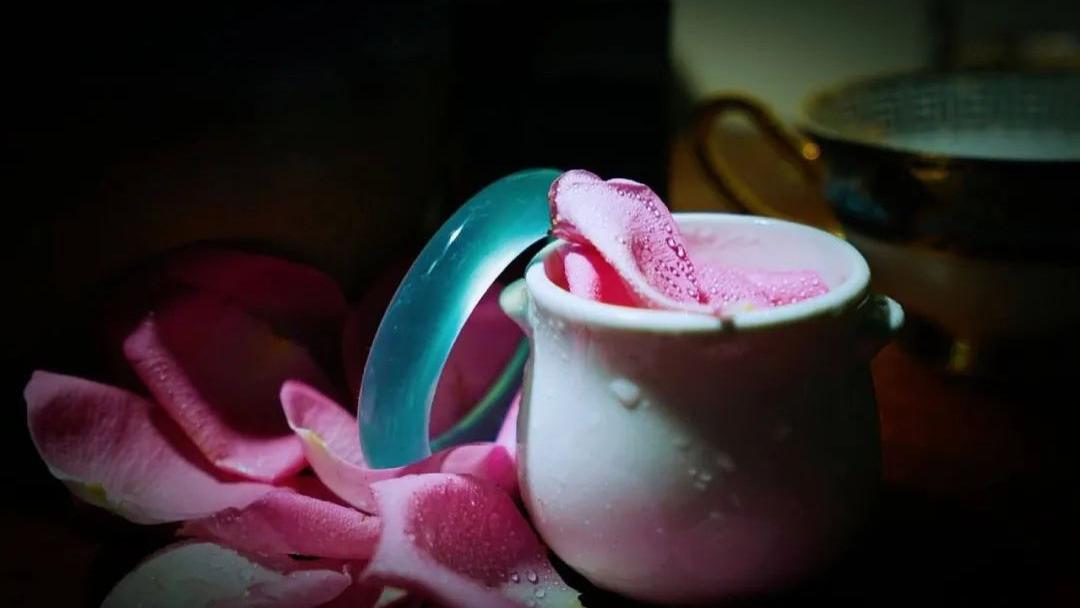 翡翠|惊蛰 | 翡翠 · 花影