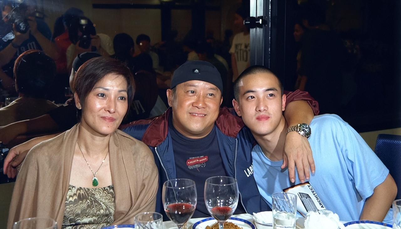 曾志伟|娱乐圈的人走茶凉,在70岁曾志伟身上展现得淋漓尽致