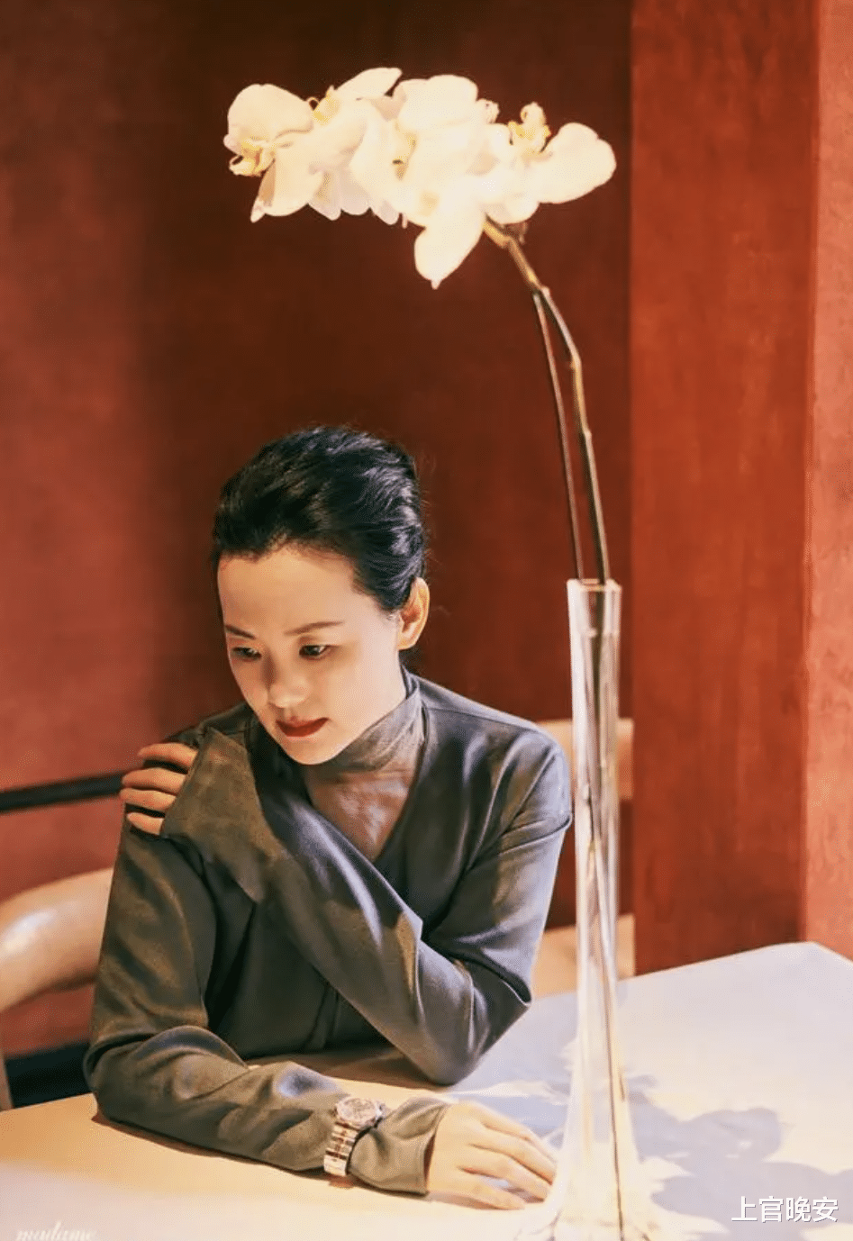 穿衣搭配 有着一张“大饼脸”却美出特色的女星，脸大和美貌，从来都不冲突